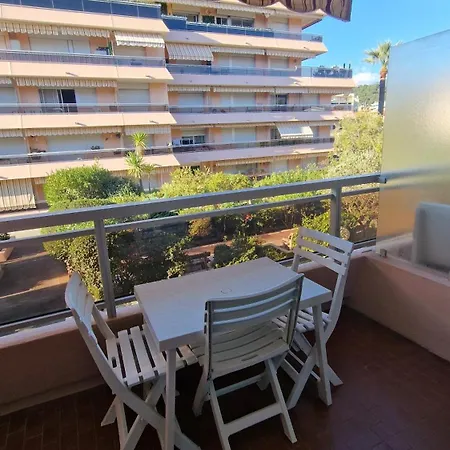 Riviera Daire *